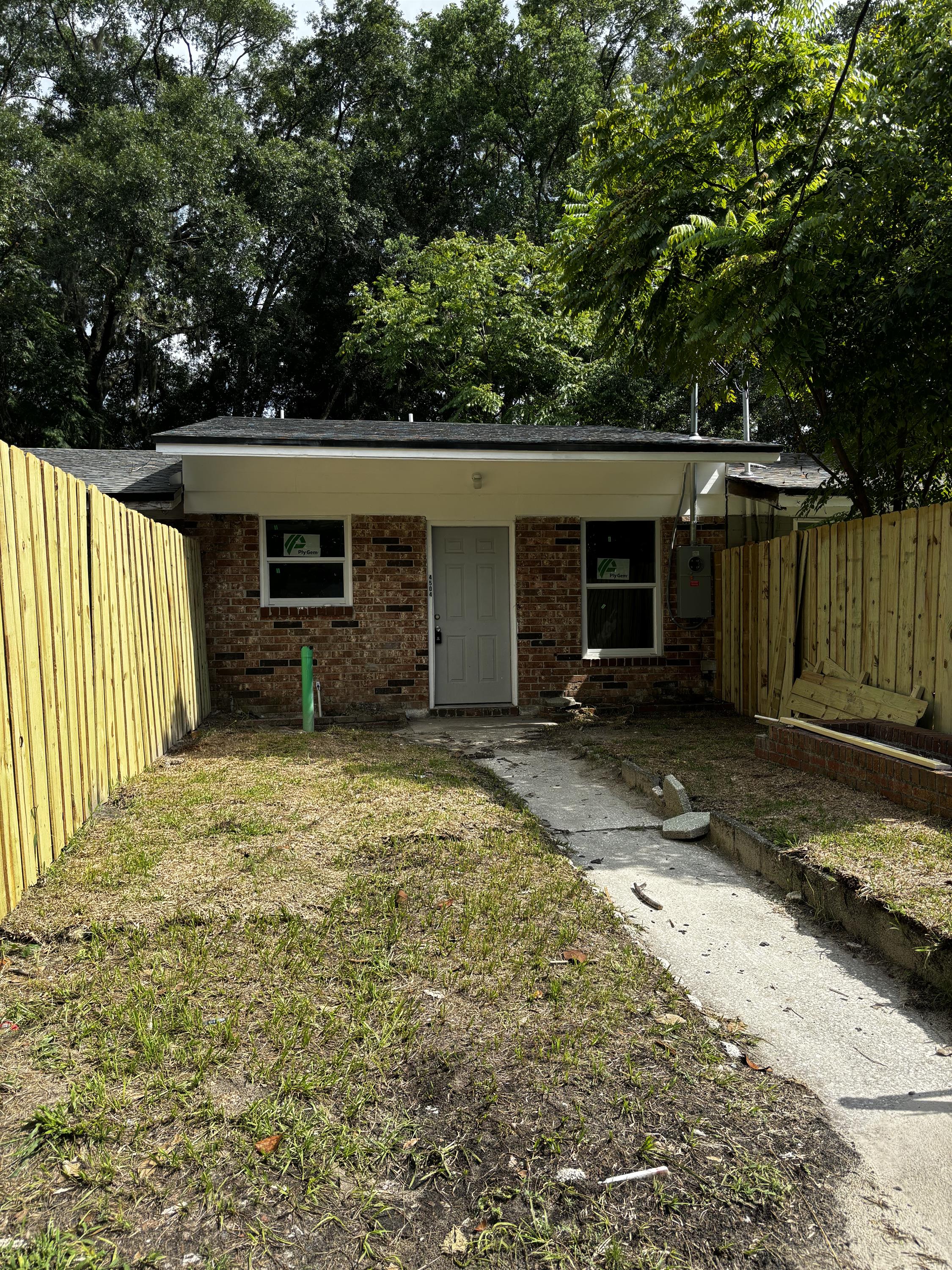 4504 Ken Knight Drive North