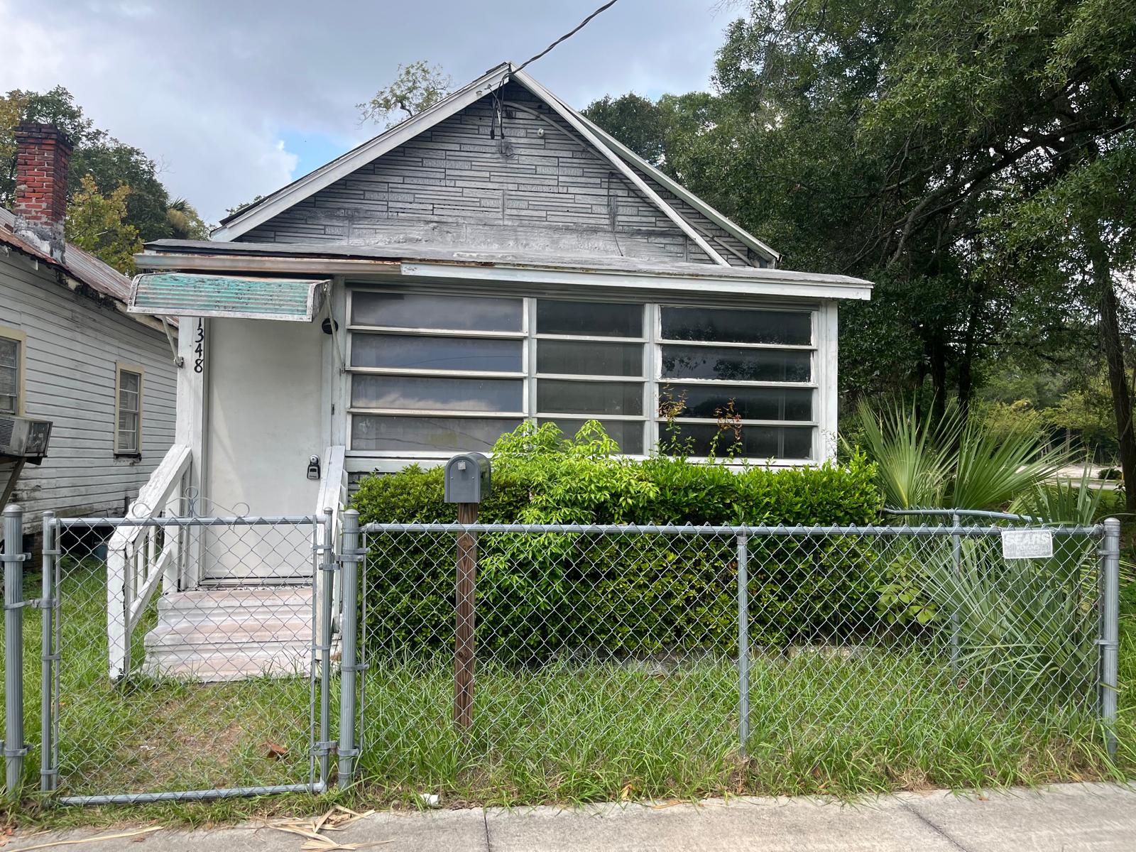 Property main image